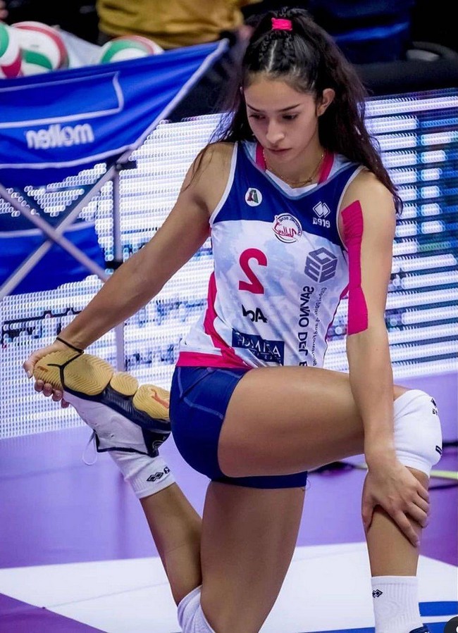 Samantha Bricio mexican volleybal player