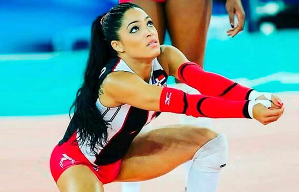 Brenda Castillo Best Volleyball Libero in world